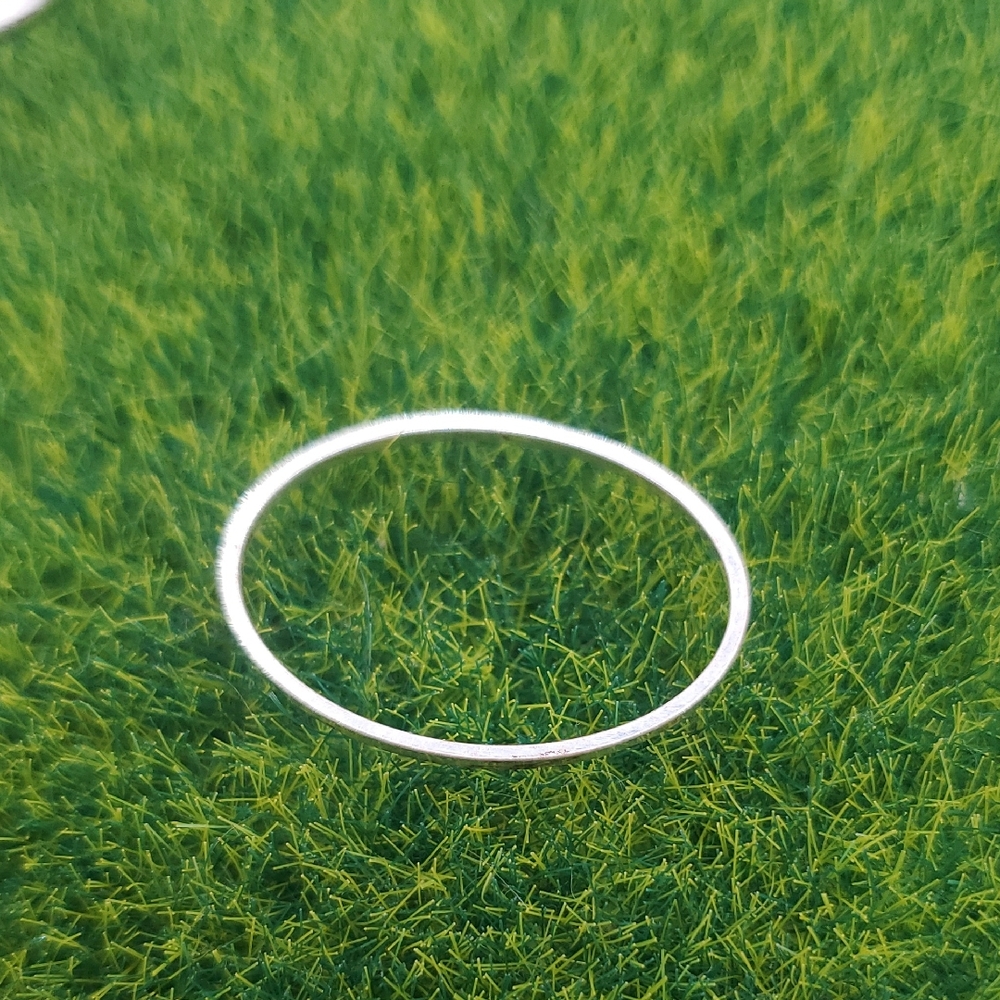 Dainty Chain Holder For Necklace Chains P339